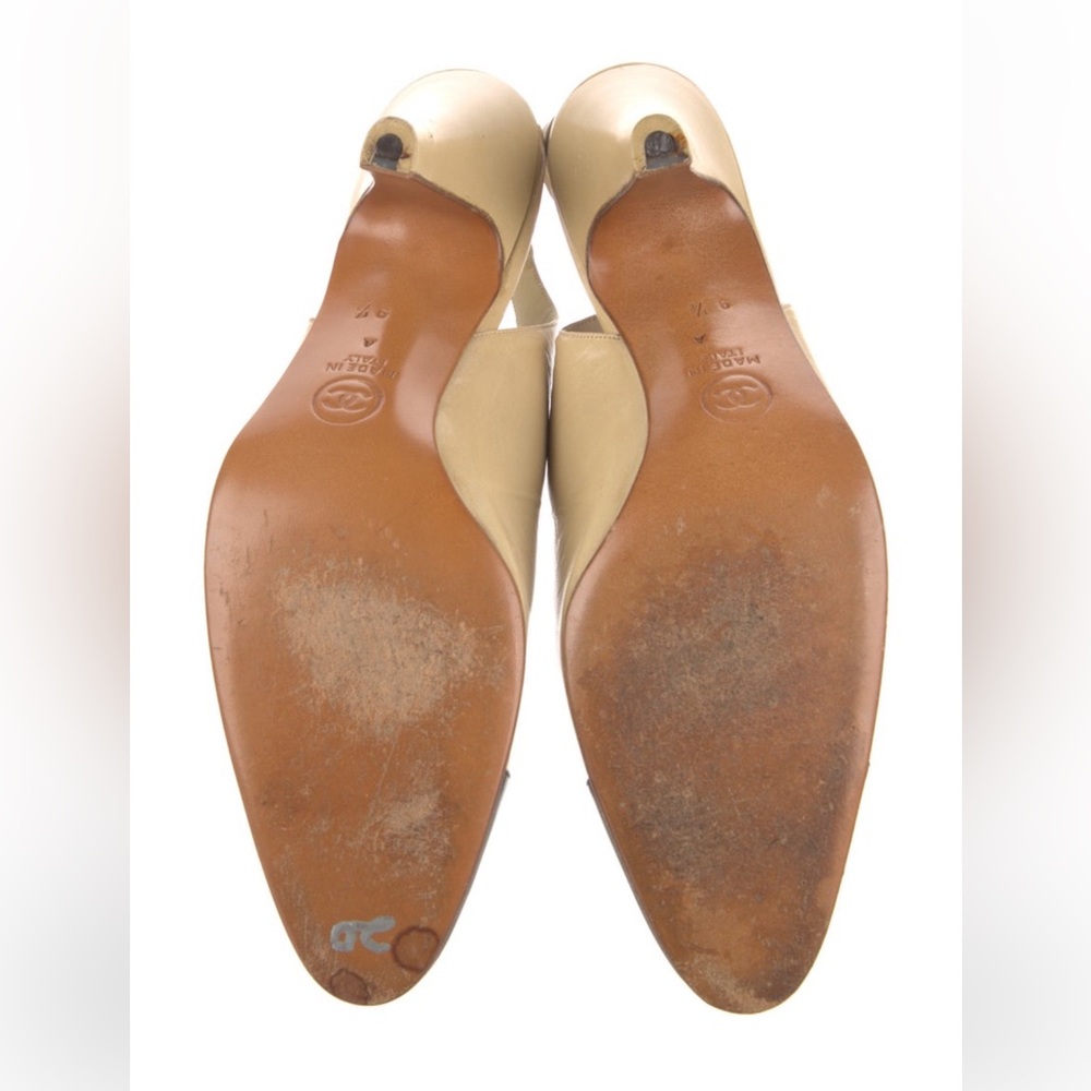 CHANEL Beige and Black Slingback Captoe Heels - Picture 5 of 6